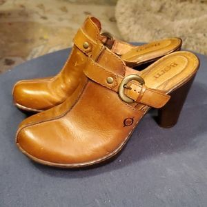 Born Women's Amilynn Platfrom Heel Mule Clog Size 9 Brandy Tan Leather